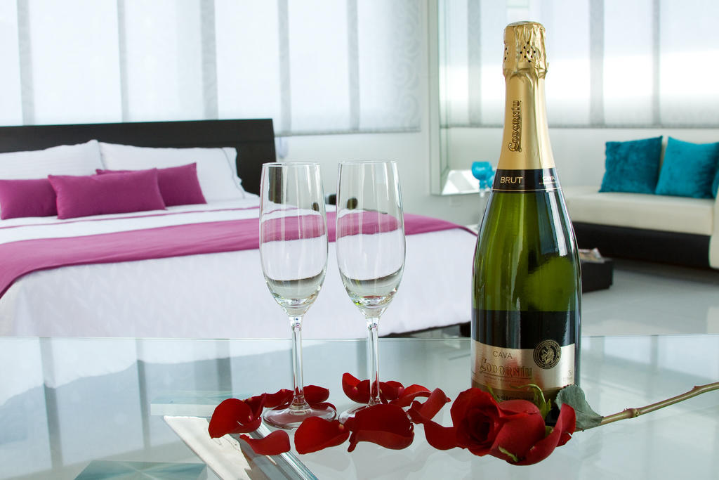 Hotel San Antonio Plaza Кали Стая снимка