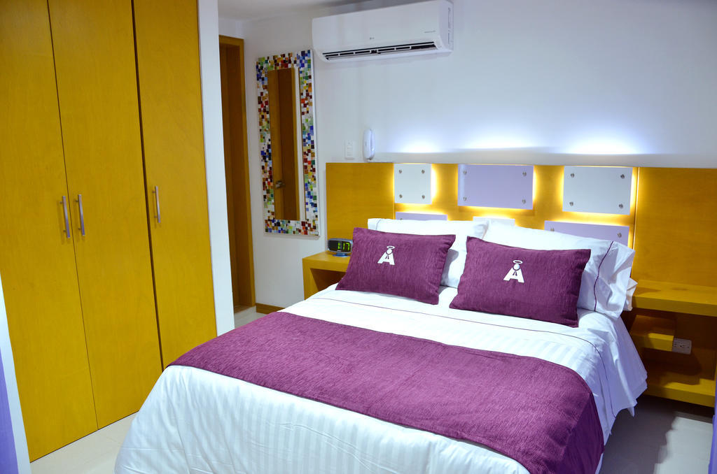 Hotel San Antonio Plaza Кали Стая снимка