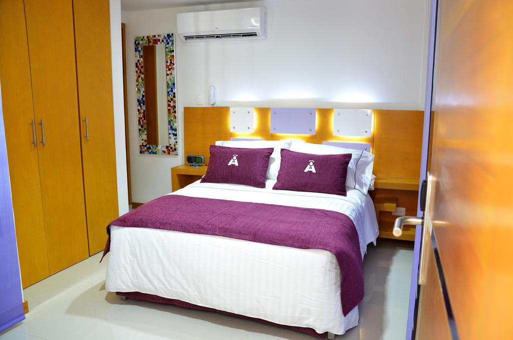Hotel San Antonio Plaza Кали Стая снимка