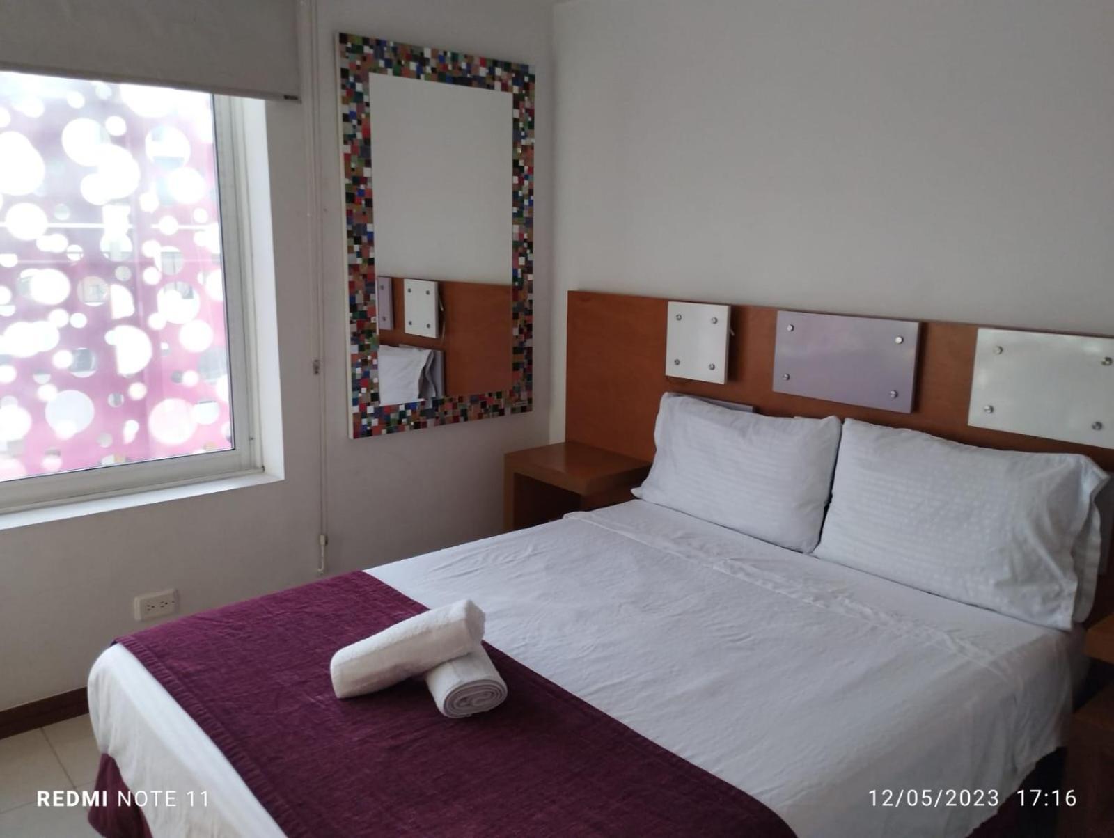 Hotel San Antonio Plaza Кали Екстериор снимка